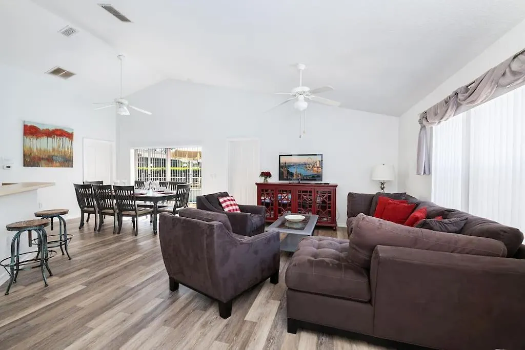 Private Villa With Pool Near Disney Davenport